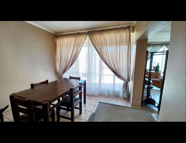3 BEDROOM HOUSE FOR SALE IN VANDERBIJLPARK CE 3